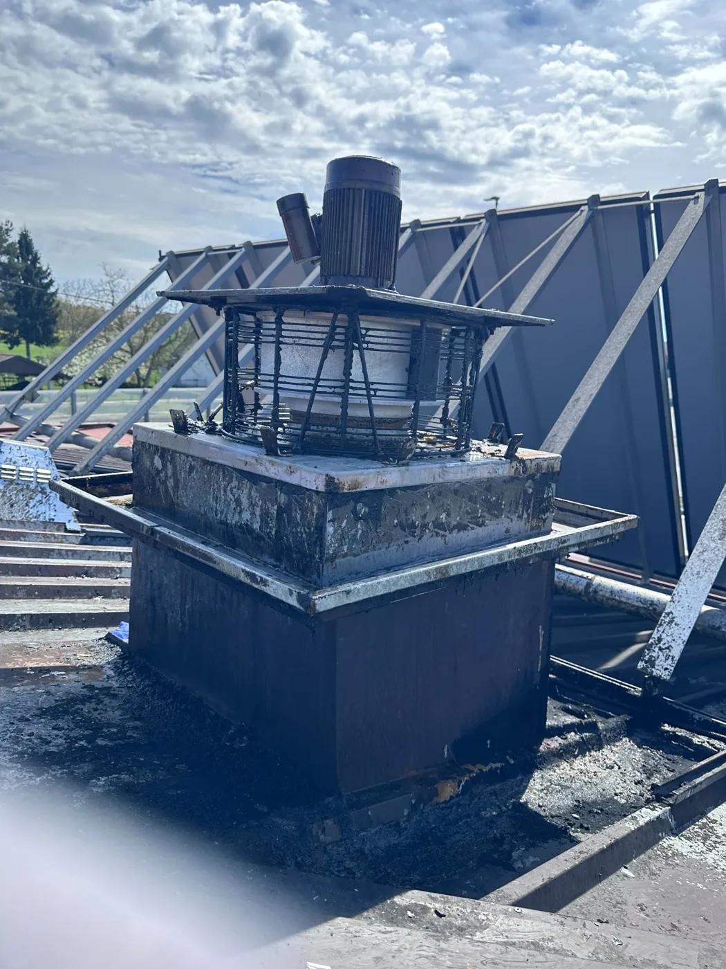 Strešni ventilator in izpuh — po čiščenju