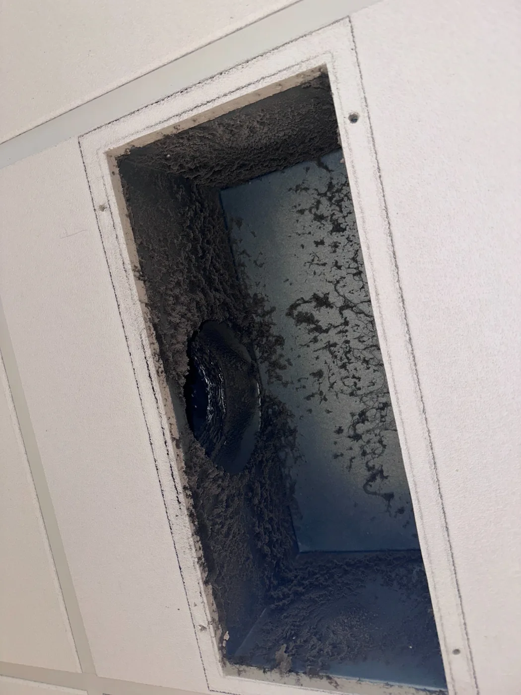 Dostop do prezračevalnega sistema